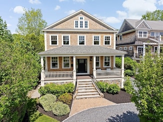 138 Downer Ave, Hingham, MA 02043
