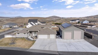 72103 E Grand Bluff Loop, Kennewick, WA 99338