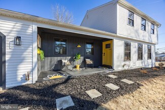 1503 Fox Run Dr, Coatesville, PA 19320
