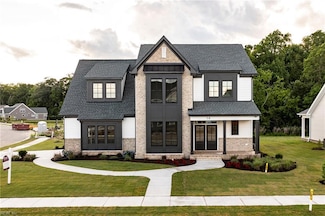 58 River Edge Dr, Suffolk, VA 23433