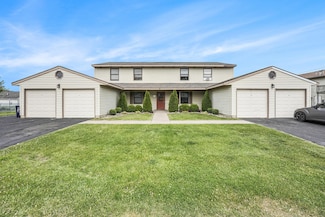 41 E 48th St, Holland, MI 49423