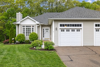91 Pondview Cir Unit 91, Beacon Falls, CT 06403