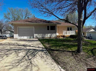 711 W Nassau St, Saint Peter, MN 56082