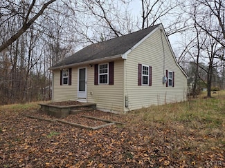 222 Woodrow Ave, Farmville, VA 23901