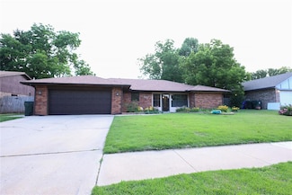 722 Smalley Dr, Norman, OK 73071
