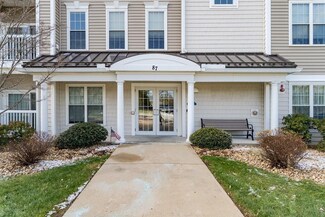 87 Clocktower Dr Unit 2206, Waltham, MA 02452