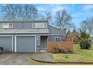 17590 NW Rolling Hill Ln, Beaverton, OR 97006