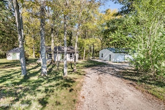 1306 Bunk Rd, Pleasureville, KY 40057