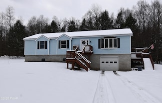 105 Forks Bridge Rd, Newfoundland, PA 18445