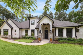 9537 Longmire Oaks Dr, Conroe, TX 77304