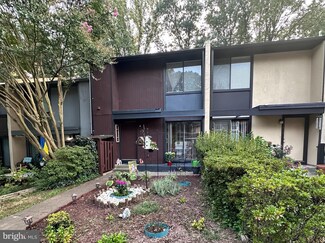 2212 Coppersmith Square, Reston, VA 20191