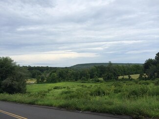 1 Nicholson Hill Rd, Southwick, MA 01077