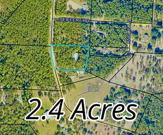 5957 Ridgecrest Rd, Crestview, FL 32539