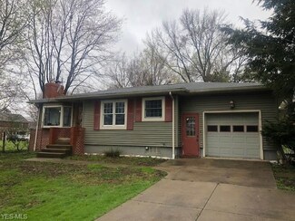 3077 Pleasant Dr, Norton, OH 44203
