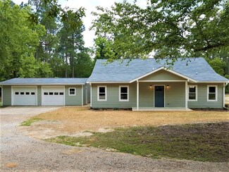 133 Stag Dr, Williston, SC 29853