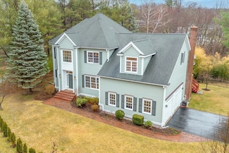 11 Walnut St, Acton, MA 01720