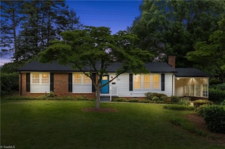 2859 Ashwood Dr, Winston Salem, NC 27103