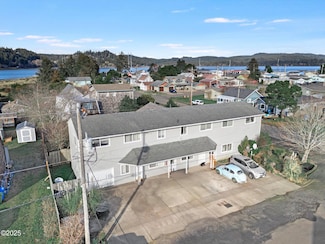 180 NE Grant St Unit 1,2,3,4,5, Waldport, OR 97394
