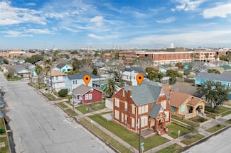 4128 Avenue R 1 2, Galveston, TX 77550