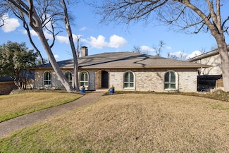 9117 Loma Vista Dr, Dallas, TX 75243