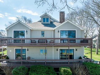 30 Ships Way, Buzzards Bay, MA 02532