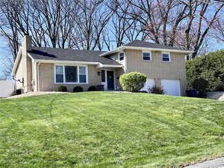 124 Elm Dr, Trafford, PA 15085