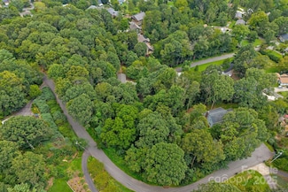 99999 Graystone Rd, Asheville, NC 28804