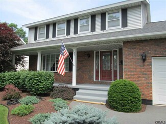 328 Shirlwood Dr, Schenectady, NY 12306