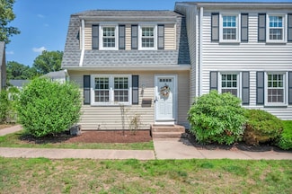 10 Redbud Ln Unit 10, Glastonbury, CT 06033