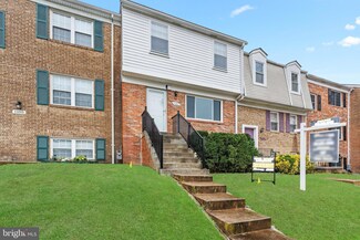 1107 Thomas Jefferson Place, Fredericksburg, VA 22405