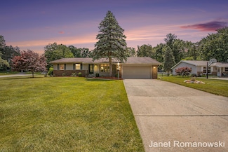 6182 Del Cano Dr SE, Grand Rapids, MI 49546