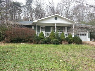 9 Reece St, Rossville, GA 30741