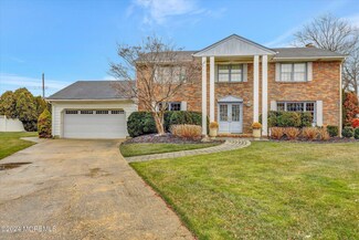 21 Breakwater Ln, Long Branch, NJ 07740