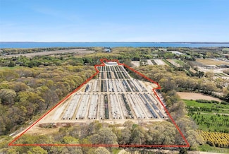 935 Franklinville Rd, Laurel, NY 11948