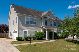 12802 Waterlyn Club Dr, Charlotte, NC 28278