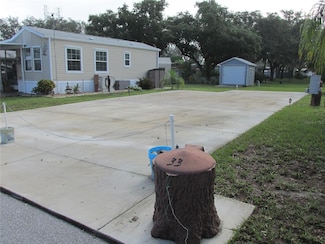 33 Silver Doctor Ln, Lake Wales, FL 33898