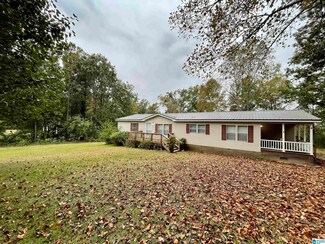 285 Forest View Cir, Hayden, AL 35079