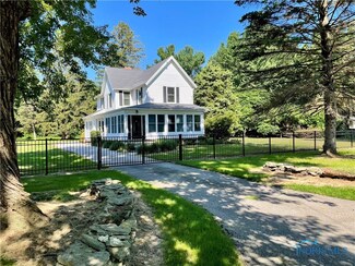 475 Canal Rd, Waterville, OH 43566