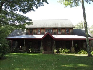 2381 Indian Head Rd, Champion, PA 15622