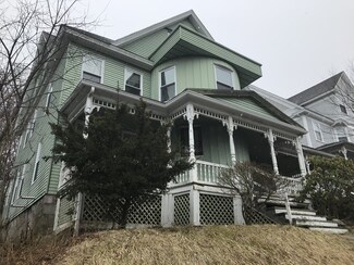 34 Uxbridge St, Worcester, MA 01605