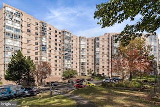 19385 Cypress Ridge Terrace Unit 415, Leesburg, VA 20176