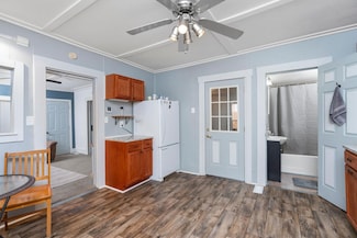 143 Pkin Ln, Raphine, VA 24472