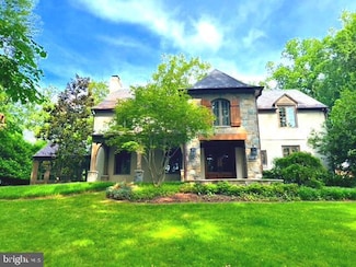 8820 Burning Tree Rd, Bethesda, MD 20817