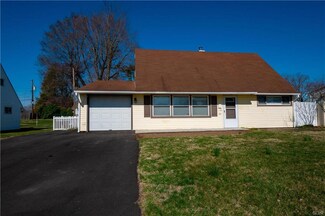 35 Cameo Rd, Levittown, PA 19057
