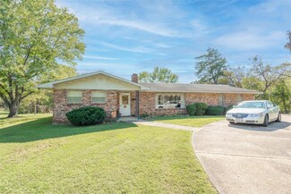 3380 Vandover Rd, Poplar Bluff, MO 63901