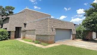 7203 Edenborough Dr, Oklahoma City, OK 73132