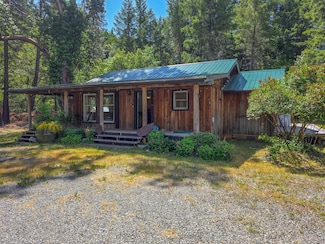 3250 Lake Shore Dr, Selma, OR 97538