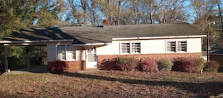 109 Shoally St, Boiling Springs, SC 29316
