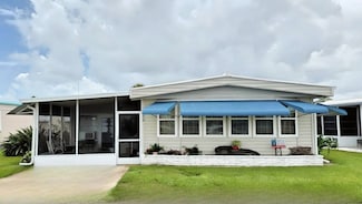 170 Sanibel St, Nokomis, FL 34275