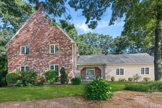 2 Mountain Rock Ln, Norfolk, MA 02056